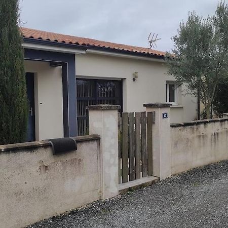 Neuville De Poitou, Maison Avec Vue Exterior photo